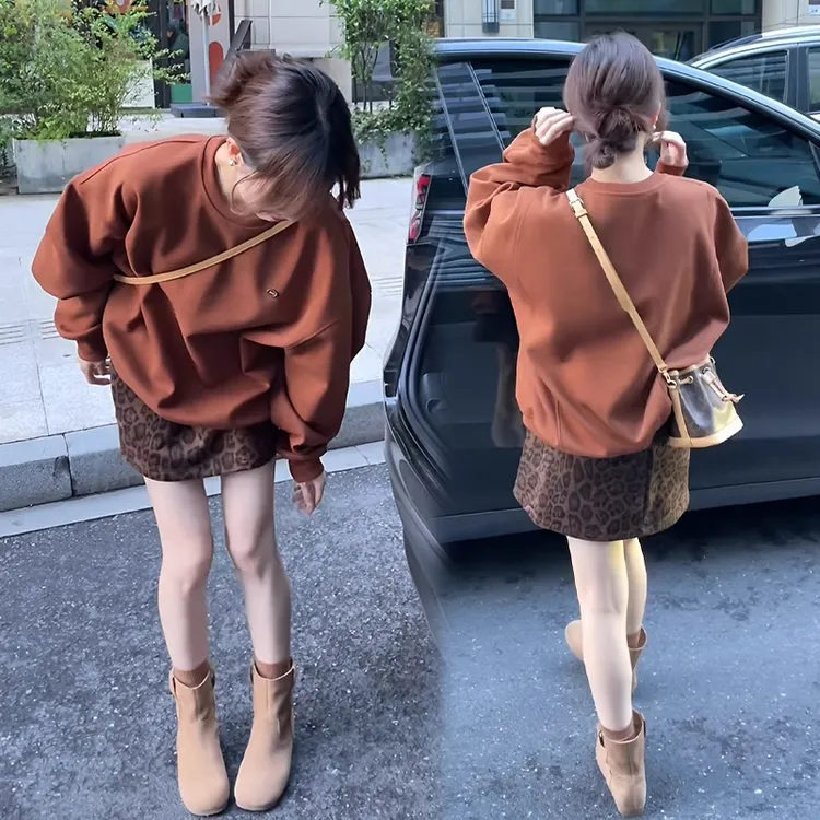 一整套韩系初秋穿搭港味百搭长袖套头卫衣女高腰豹纹半身裙两件套