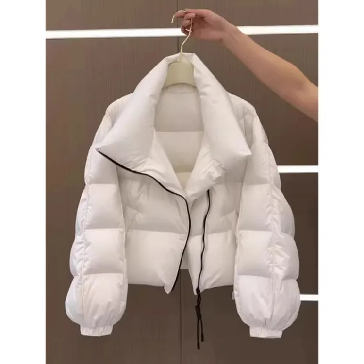 今年流行的超好看黑色上衣冬季2024新款高级感肯豆棉服短款外套