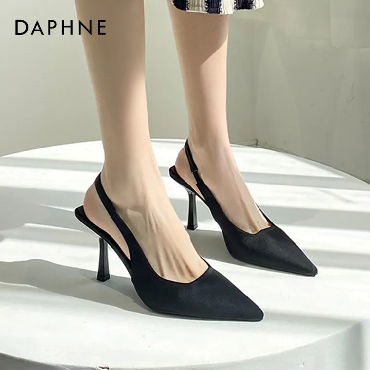 达芙妮黑色高跟鞋女春夏2025年新款包头凉鞋女细跟洋气尖头单鞋女
