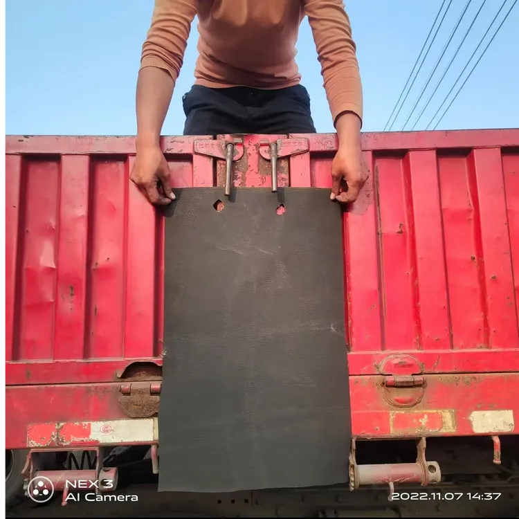 货车站桩输送带护皮挡皮吨包保护尼龙挡皮黑色橡胶耐磨耐刮挡泥皮