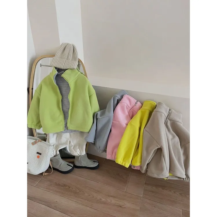 儿童摇粒绒外套纯色保暖童装外套秋冬保暖时尚上衣加厚立领双面绒