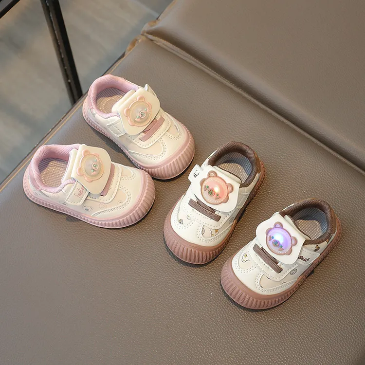 小童鞋子宝宝学步鞋1-6岁男女童皮鞋小熊婴儿鞋春秋季女童单鞋子