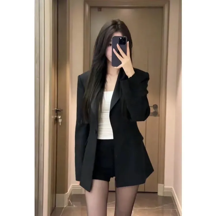 气质炸街百搭西装长袖大气小个子显瘦网红法式黑色西服短裤套装女