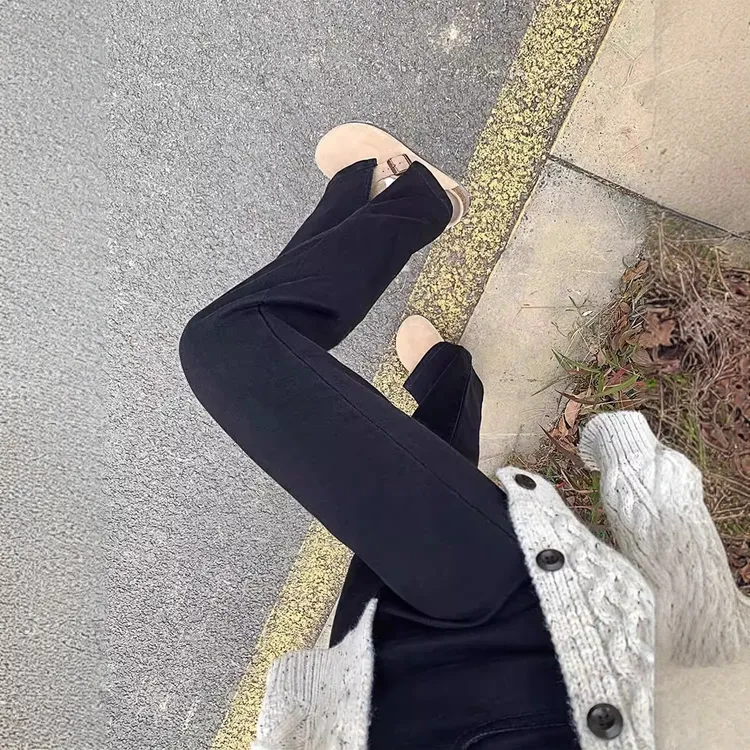 开叉牛仔裤女2025早春新款大码高腰修身显瘦弹力黑色直筒烟管长裤