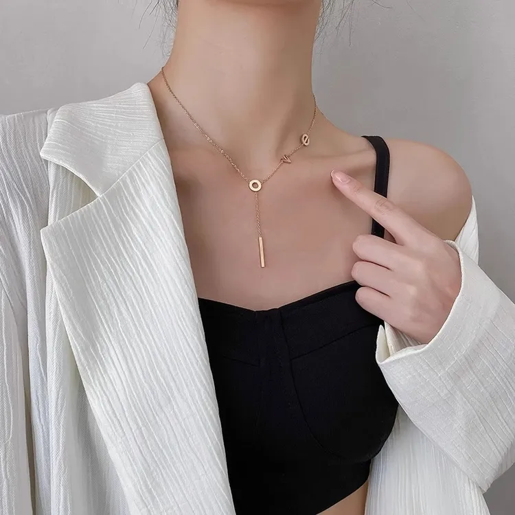 钛钢项链 气质百搭love字母项链秋冬毛衣链轻奢简约个性小众时尚