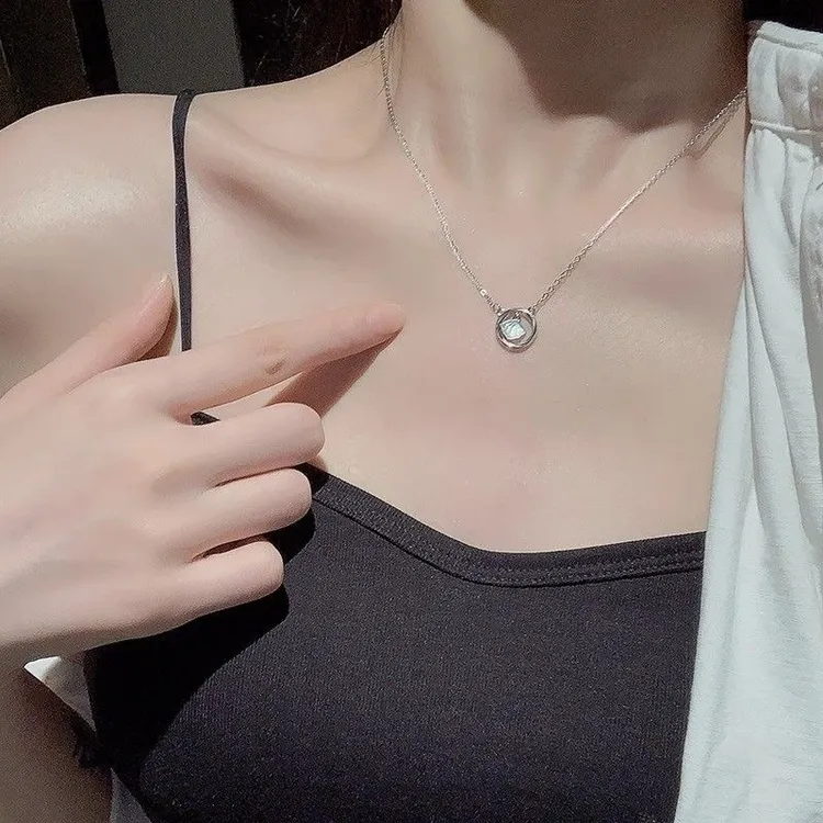 钛钢合成锆石项链 贝壳项链女轻奢小众气质时尚设计高级感锁骨链