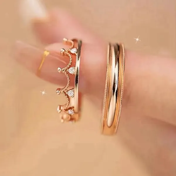 钛钢戒指 新款抖骑士公主皇冠情侣戒指时尚男女款开口七夕520婚戒