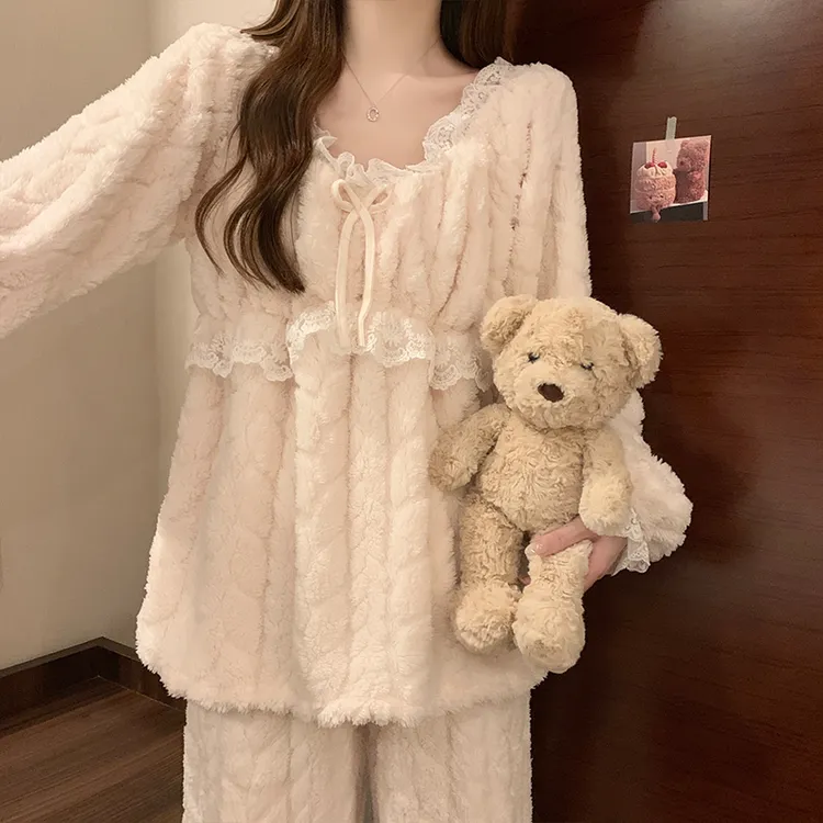 秋冬睡衣女冬季款加厚珊瑚绒2025年新款法兰绒宫廷杏色家居服套装