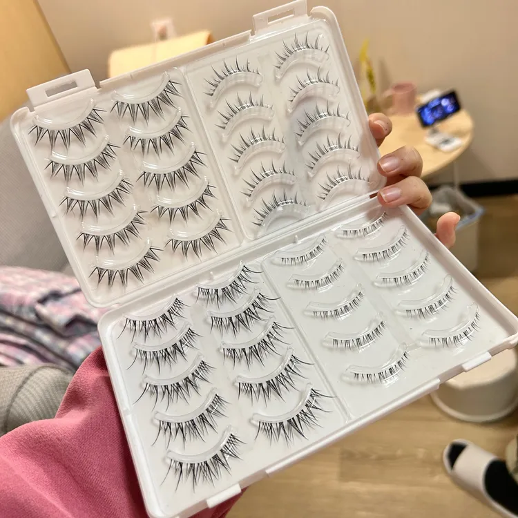 六眸睫毛书整条一片式假眼睫毛整对40条小恶魔假柔软淡妆透明梗