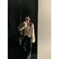 【娇姐私藏款】"小豹可可"进口美洲貉整皮整板背毛V领皮草外套女