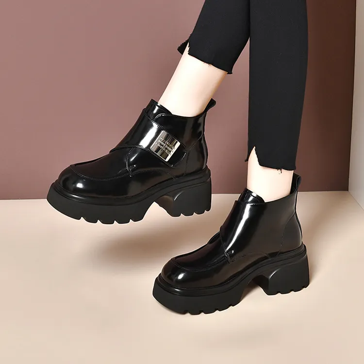 厚底漆皮亮面英伦风马丁靴2025冬季新款加绒亮皮高跟短靴春秋单靴