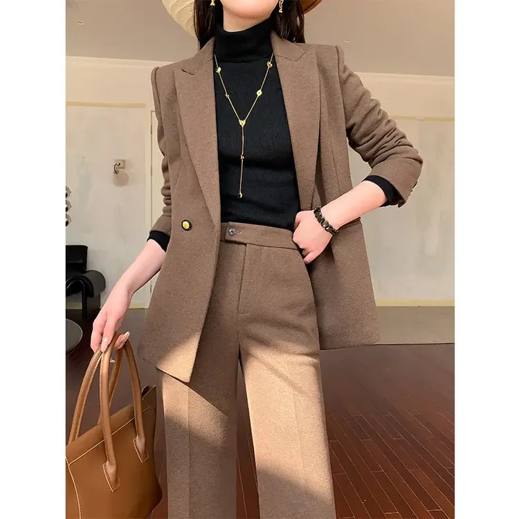 2025冬季新款加厚套装女棕咖色毛呢修身显瘦西装外套上班通勤穿搭
