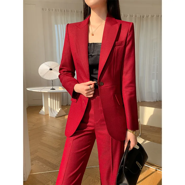 【高端气质】春秋西服套装2025新款女韩版修身时尚轻奢职业垫肩西服