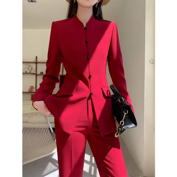中国红国风盘扣西装套装女2025新款复古通勤时尚御姐范西服春秋