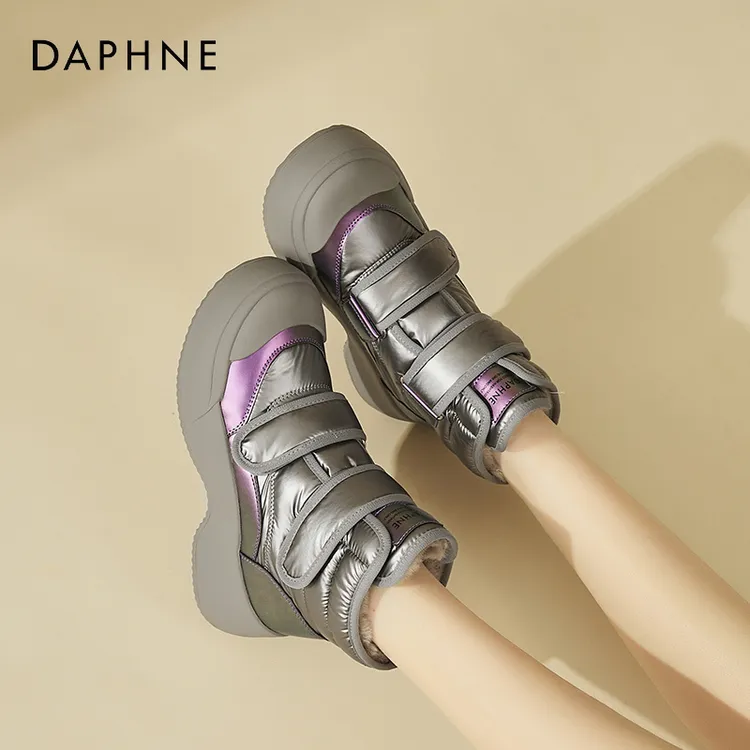 达芙妮加绒加厚保暖面包鞋女鞋冬季2025新款魔术贴短靴时尚雪地靴