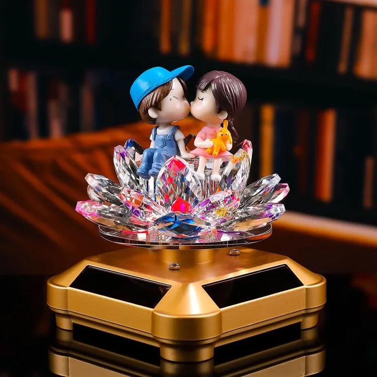 水晶莲花太阳能自动旋转情侣可爱车内饰品香薰汽车装饰摆件香水座