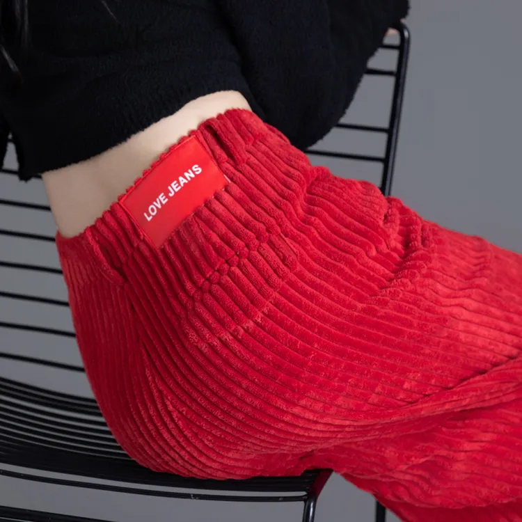 秋冬季休闲裤女大红色条绒裤灯芯绒阔腿裤2025新款加厚高腰直筒裤