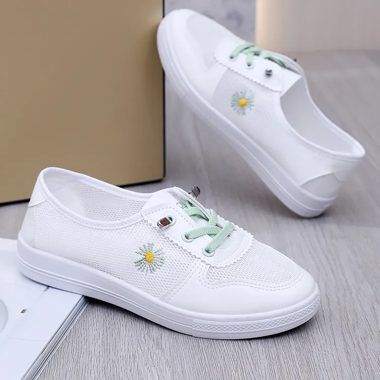 2025新款春夏季百搭网面一脚蹬小白鞋女鞋子透气小雏菊运动板鞋潮
