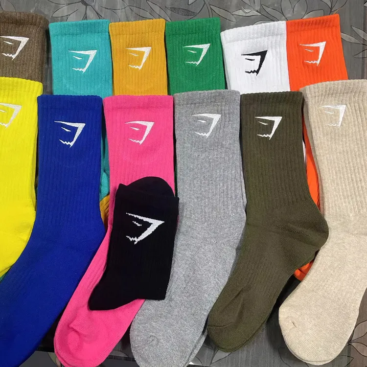 Gymsocks鲨鱼轻量化棉无缝毛巾底健身刺绣运动袜中筒男女通用