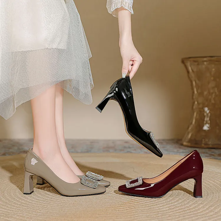 方头高跟鞋7cm性感红色婚鞋2024年春季新款法式水钻方扣粗跟单鞋