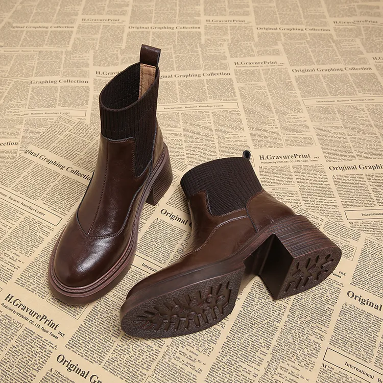 复古棕色短靴子女秋季爆款粗跟厚底拼接弹力袜靴英伦风真皮马丁靴