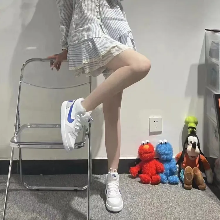 耐克Nike Court 女子复古中帮百搭运动休闲板鞋 白蓝小闪电