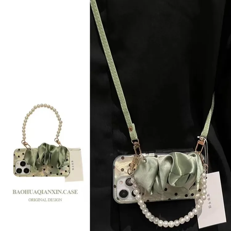 羽纱黑波点丝巾腕带苹果15promax手机壳iPhone14pro珍珠链条13/11