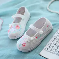 软底女童绣花鞋2025新款儿童布鞋汉服鞋宝宝古装表演老北京布鞋