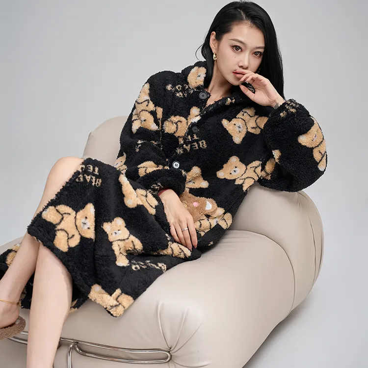 毛绒睡衣女秋冬季2024新款珊瑚绒加厚加绒中长款连帽大码睡袍睡裙