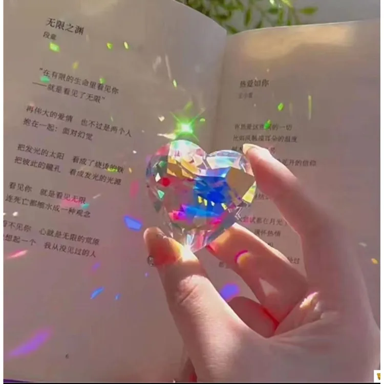 太阳捕手七彩爱心水晶光之棱镜车载挂饰客厅装饰摆件吊坠女友礼物
