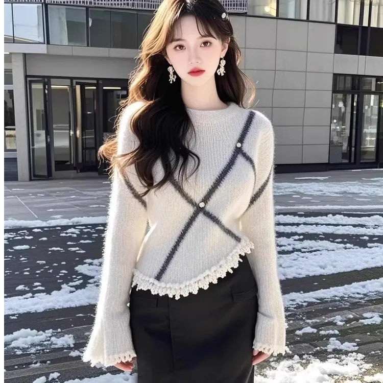 韩系软糯慵懒高级感白色套头针织毛衣女款2025年新款深秋初冬内搭