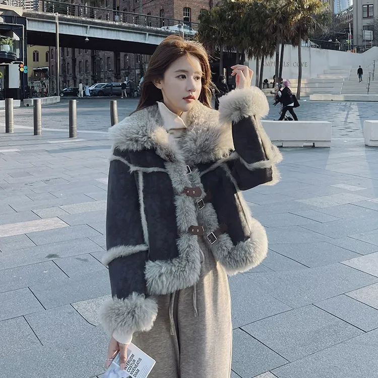 高级感轻奢款外套女冬新款皮毛一体机车棉服加厚仿羊羔绒短外套