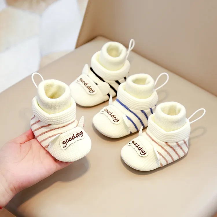 婴儿软底鞋子0-1岁春秋不掉鞋6-9个月小月龄宝宝防滑步前鞋