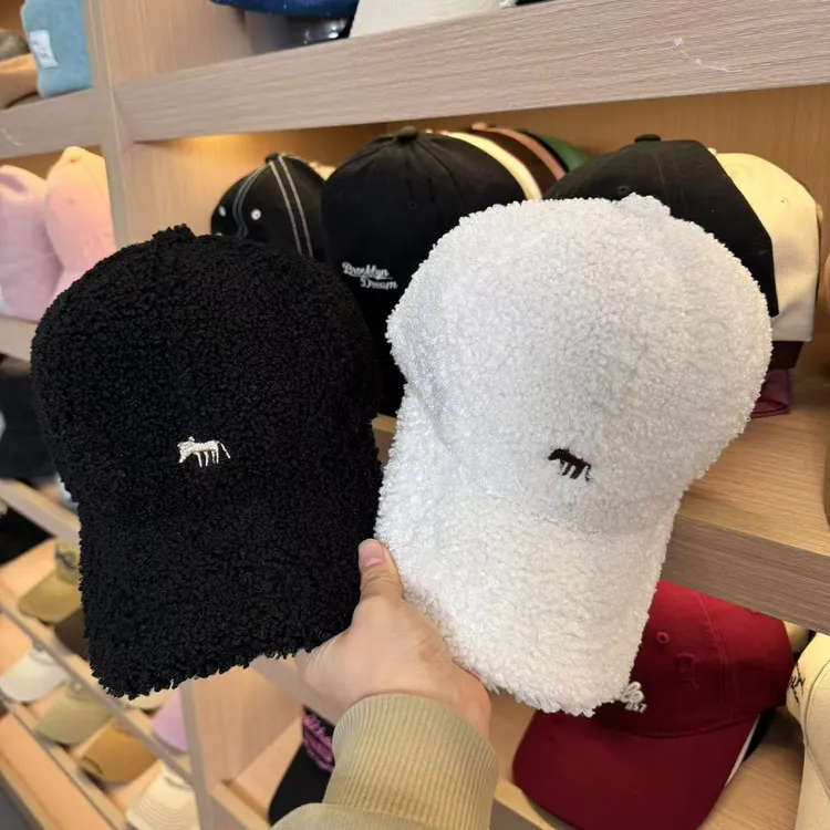 新款时尚小狐狸刺绣棒球帽秋冬保暖显脸小休闲鸭舌帽男女大帽檐潮