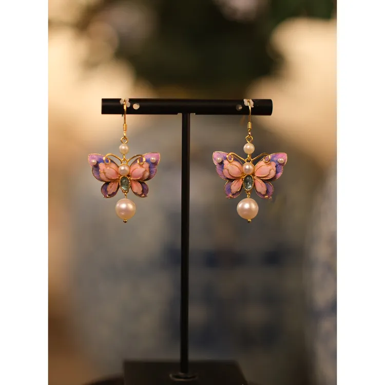 合金合成锆石耳饰 新款鎏金花丝蝶珍珠耳环复古新中式典雅轻奢宫