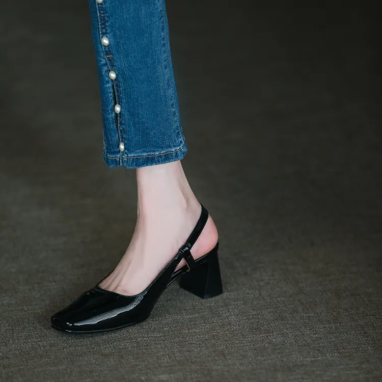 方头中粗跟夏天透气女鞋女凉鞋高级感小皮鞋外出百搭洋气后空韩版