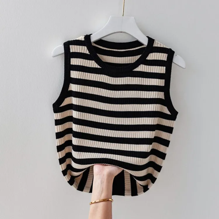 80-200斤宽松大码上衣冰丝条纹吊带背心女夏季新款百搭针织打底衫