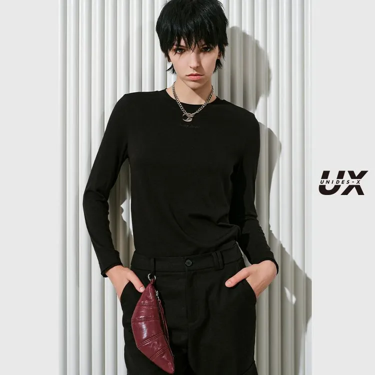 UX冬季新款 黑色长袖打底T恤女 时尚修身上衣 通勤百搭