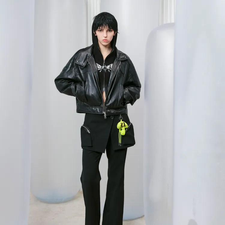 UX 冬季新款 艺术联名裙裤女 黑色时尚修身通勤百搭休