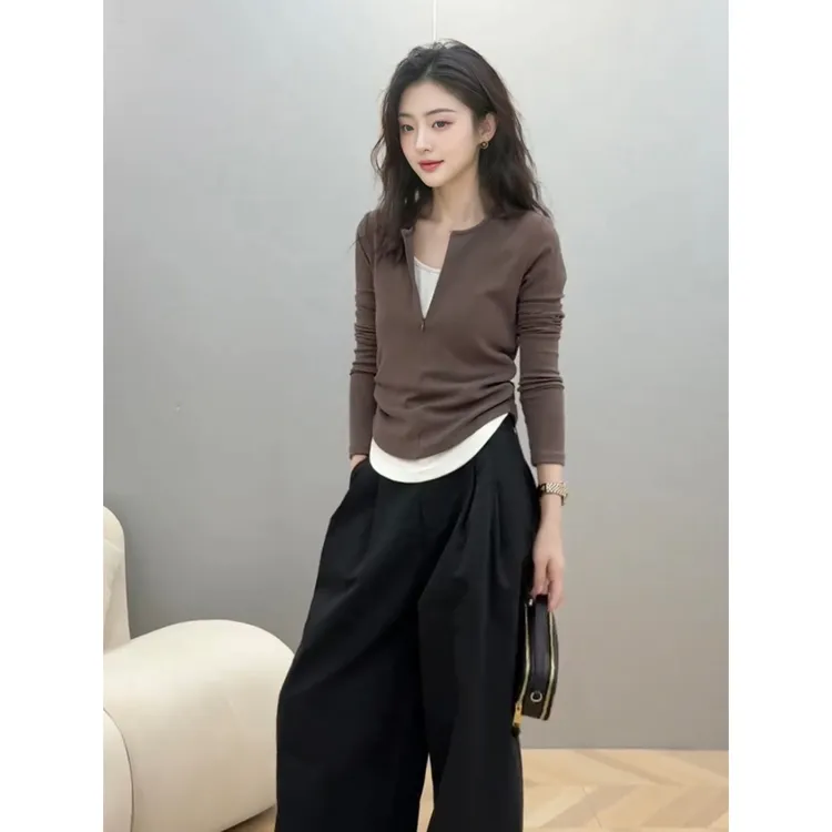 咖色假两件上衣女春季2025新款收腰褶皱不规则长袖T恤撞色打底衫