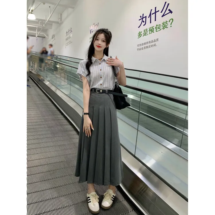 配腰带显瘦高腰长裙气质半身裙女夏季灰色百褶裙韩版时尚A字裙子