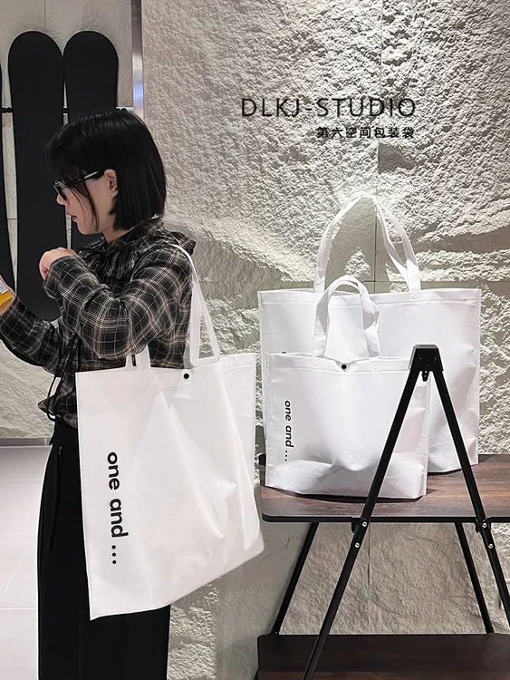 高档环保无纺布礼品袋特大号女装店衣服购物袋批发服装手提袋定制