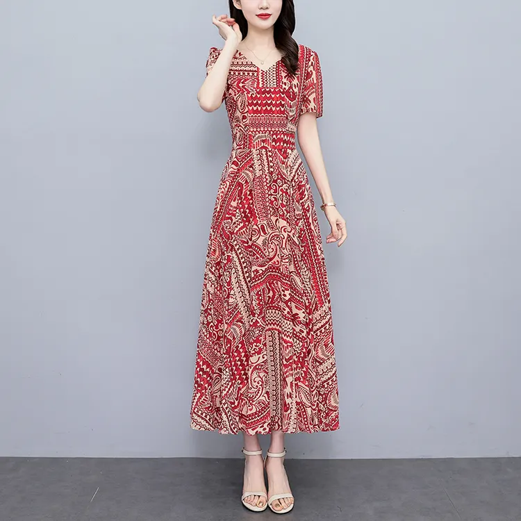 红色碎花真丝连衣裙2025新款夏季短袖长款收腰显瘦妈妈洋气长裙子