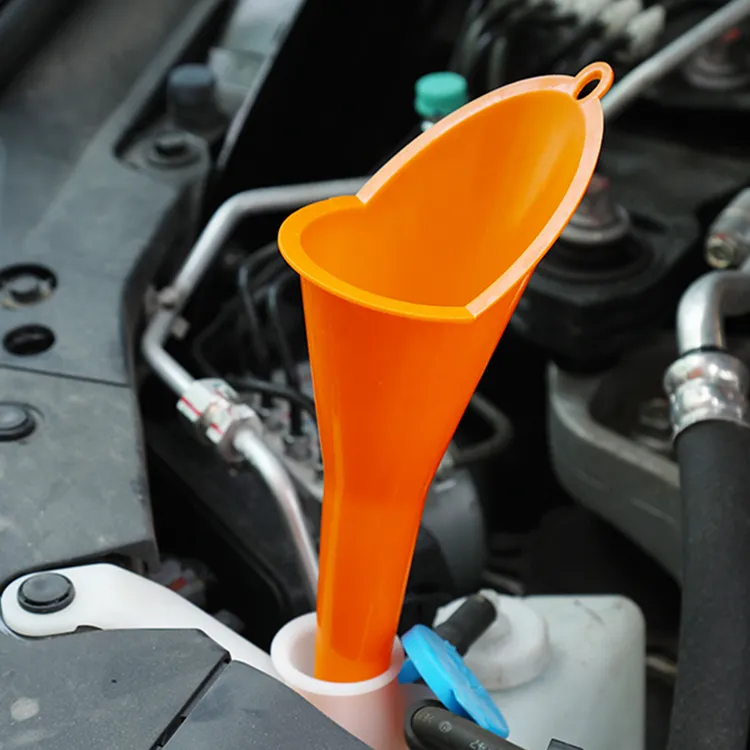 摩托车免手扶加油漏斗加汽油机油燃油宝专用汽车塑料胶加长嘴漏斗