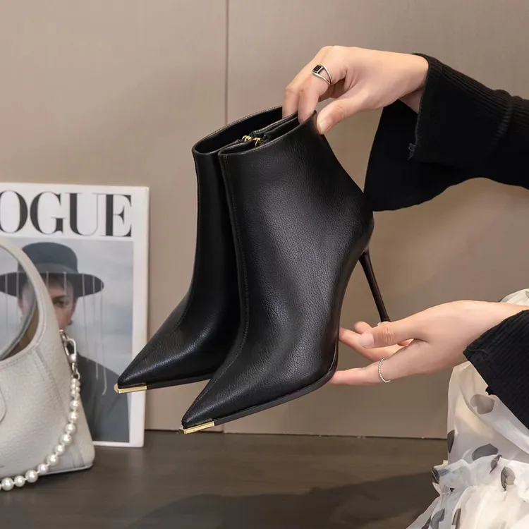 新版防踢头短靴，经典气质百搭细跟性感秋冬