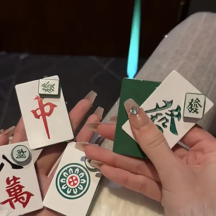 扑克牌麻将防风打火机富婆钦点创意点烟器金属防风个性送男友礼物