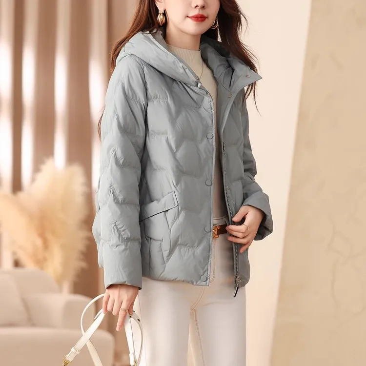 2025年韩版时尚新款轻薄羽绒服女短款连帽宽松显瘦设计感保暖外套