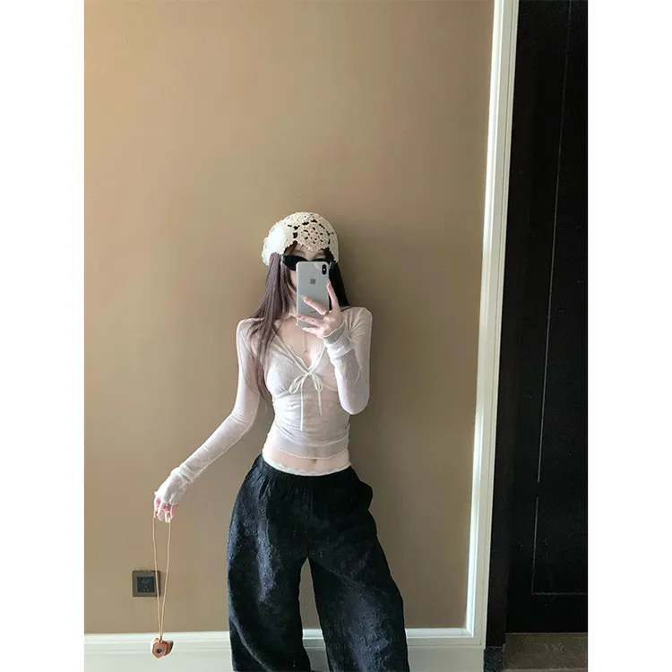 2025早秋季新款显瘦气质纯欲V领短款长袖上衣纯欲风休闲阔腿裤