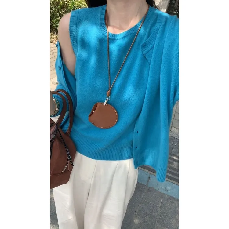 女生开春衣服2025洋气休闲减龄蓝色圆领背心吊带针织长袖两件套