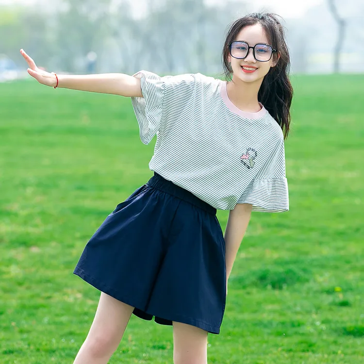 少女夏装短袖T恤时尚套装学院风初高中学生荷叶袖上衣短裤两件套